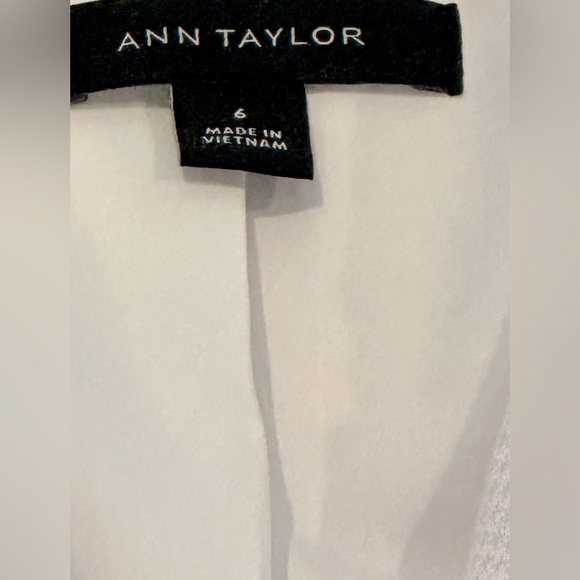 Ann Taylor Classic Lilac Houndstooth Double Breasted Blazer Size 6 - Picture 4 of 8